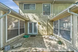 10827 Sugar Hill Dr, Houston, TX 77042 - Photo 28