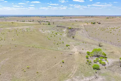 1037 County Road 340, Shiner, TX 77984 - Photo 10
