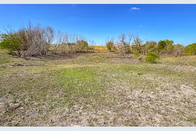 1037 County Road 340, Shiner, TX 77984 - Photo 22