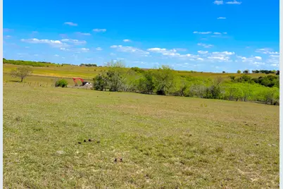 1037 County Road 340, Shiner, TX 77984 - Photo 34