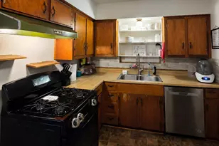 116 Oleander St, Lake Jackson, TX 77566 - Photo 6