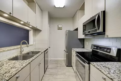 9800 Pagewood Lane #3402, Houston, TX 77042 - Photo 4