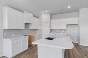 1266 W Shepard Dr, Dayton, TX 77535 - Photo 14