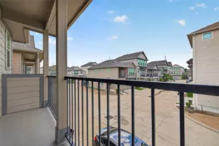 8659 Cedardale Park Dr, Houston, TX 77063 - Photo 32