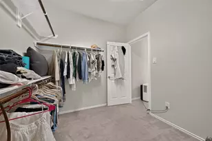 8659 Cedardale Park Dr, Houston, TX 77063 - Photo 34