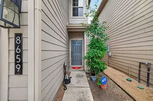 8659 Cedardale Park Dr, Houston, TX 77063 - Photo 4