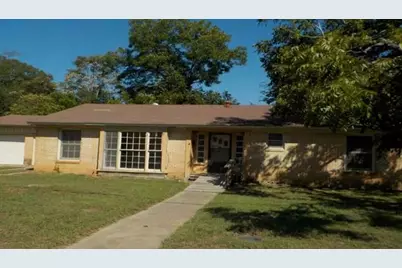 812 Tyler Street, Jacksonville, TX 75766 - Photo 1