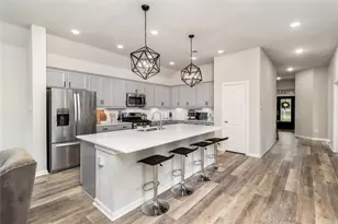 323 Fanpalm Ct, Willis, TX 77318 - Photo 10
