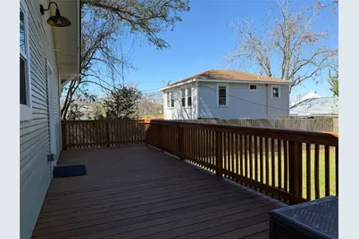 402 W Third Street, Brenham, TX 77833 - Photo 14