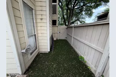 9333 Pagewood Lane, Houston, TX 77063 - Photo 4