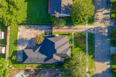 428 Old Course Dr, Friendswood, TX 77546 - Photo 2