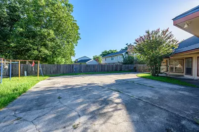 428 Old Course Dr, Friendswood, TX 77546 - Photo 20
