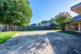 428 Old Course Dr, Friendswood, TX 77546 - Photo 20
