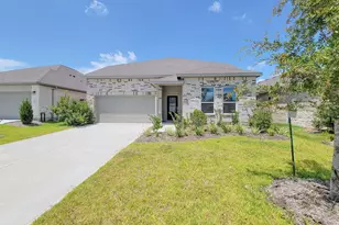 1927 Stargazer, Angleton, TX 77515 - Photo 2