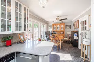 2107 Bron Holly Dr, Houston, TX 77018 - Photo 14
