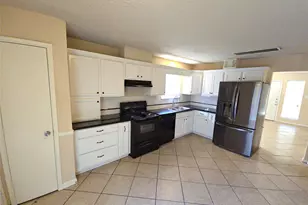 4718 Reynaldo Dr, Spring, TX 77373 - Photo 4