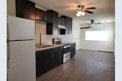 101 Easy Street #3, Willis, TX 77378 - Photo 6