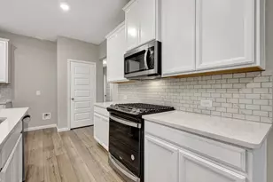 6630 Lahna Oak, Conroe, TX 77304 - Photo 4