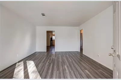 231 Gruss Drive, Houston, TX 77060 - Photo 4