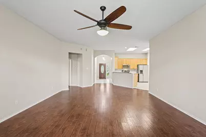 27 E Russet Grove Circle Circle, Conroe, TX 77384 - Photo 10