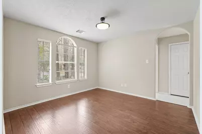 27 E Russet Grove Circle Circle, Conroe, TX 77384 - Photo 4