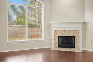 27 E Russet Grove Circle Circle, Conroe, TX 77384 - Photo 8