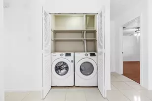 6517 S Briar Bayou Dr, Houston, TX 77072 - Photo 20