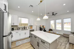 3909 Maggie St, Houston, TX 77051 - Photo 8