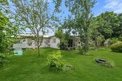 114 Bonita Avenue, Galveston, TX 77550 - Photo 6