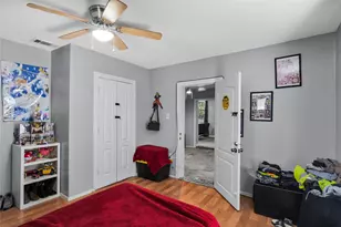 8617 Woodruff St, Houston, TX 77012 - Photo 16