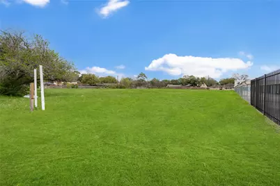 8905 Hinman Street, Houston, TX 77061 - Photo 8
