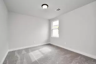 10340 Woodhill Spa Ln, Cleveland, TX 77327 - Photo 18