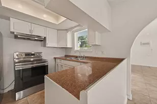 6311 Tall Willow Dr, Houston, TX 77088 - Photo 14