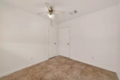 6311 Tall Willow Drive, Houston, TX 77088 - Photo 24