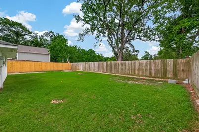 6311 Tall Willow Drive, Houston, TX 77088 - Photo 34