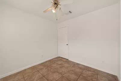 6311 Tall Willow Drive, Houston, TX 77088 - Photo 26