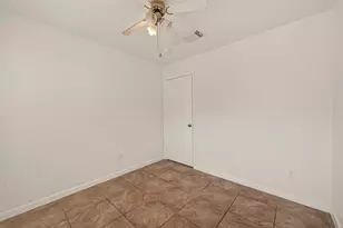6311 Tall Willow Dr, Houston, TX 77088 - Photo 26
