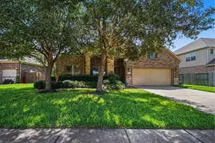 296 Westwood Dr Dr, League City, TX 77573 - Photo 2