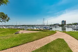 1801 Enterprise Ave, League City, TX 77573 - Photo 28