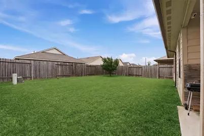 15455 Rancho Joya Way, Houston, TX 77049 - Photo 18
