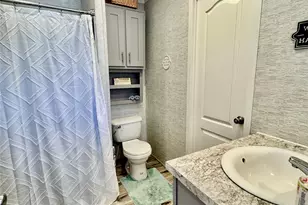 939 Whisperwood Dr, Onalaska, TX 77360 - Photo 32