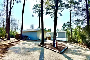 939 Whisperwood Dr, Onalaska, TX 77360 - Photo 4
