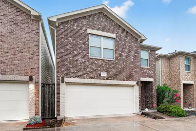 3730 Main Poplar Dr, Houston, TX 77025 - Photo 2