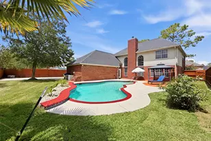1305 Wilderness Pines Dr, Friendswood, TX 77546 - Photo 40