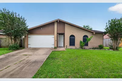 6447 W Fuqua Drive, Houston, TX 77489 - Photo 1