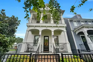 310 W 18th St, Houston, TX 77008 - Photo 1