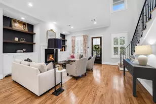 310 W 18th St, Houston, TX 77008 - Photo 8