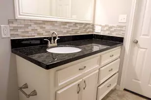 1734 Knightwick Dr, Houston, TX 77008 - Photo 16