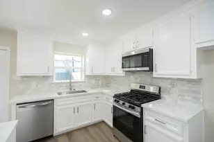 2902 Mulberry Ln, Pasadena, TX 77502 - Photo 1