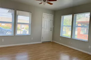 5026 Jefferson St, Houston, TX 77023 - Photo 8